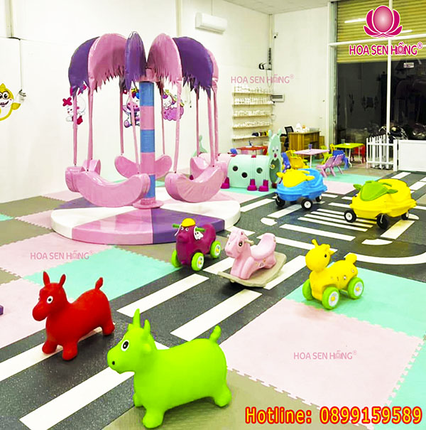 Đu quay trong nhà không chỉ mang lại niềm vui cho trẻ mà còn tăng giá trị cho khu vui chơi của bạn