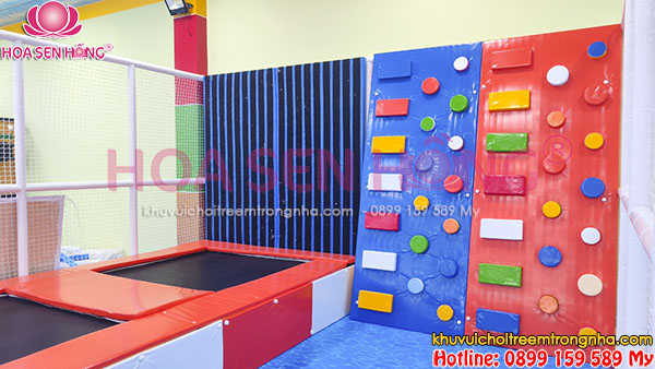 Sàn nhún cho khu vui chơi mang lại trải nghiệm vui nhộn, kích thích sự vận động và phát triển toàn diện cho trẻ em.