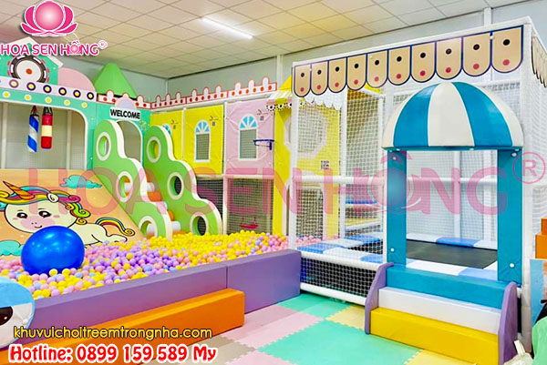 Sàn nhún cho khu vui chơi mang lại trải nghiệm vui nhộn, kích thích sự vận động và phát triển toàn diện cho trẻ em.