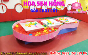 Bàn chơi cát động lực không chỉ là một khu vực chơi an toàn, sáng tạo mà còn là một kết nối tuyệt vời giữa trẻ em và thế giới xung quanh. Hãy biến khu vui chơi của bạn trở nên đặc biệt hơn bao giờ hết bằng việc đầu tư vào sản phẩm đồ chơi hữu ích này!