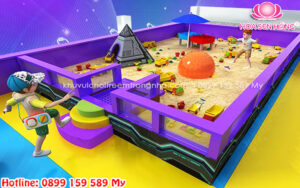 Hình ảnh một hồ hạt sứ đầy màu sắc trong khu vui chơi, nơi trẻ em vui vẻ nhảy, chơi đùa và khám phá với những hạt nhỏ xinh