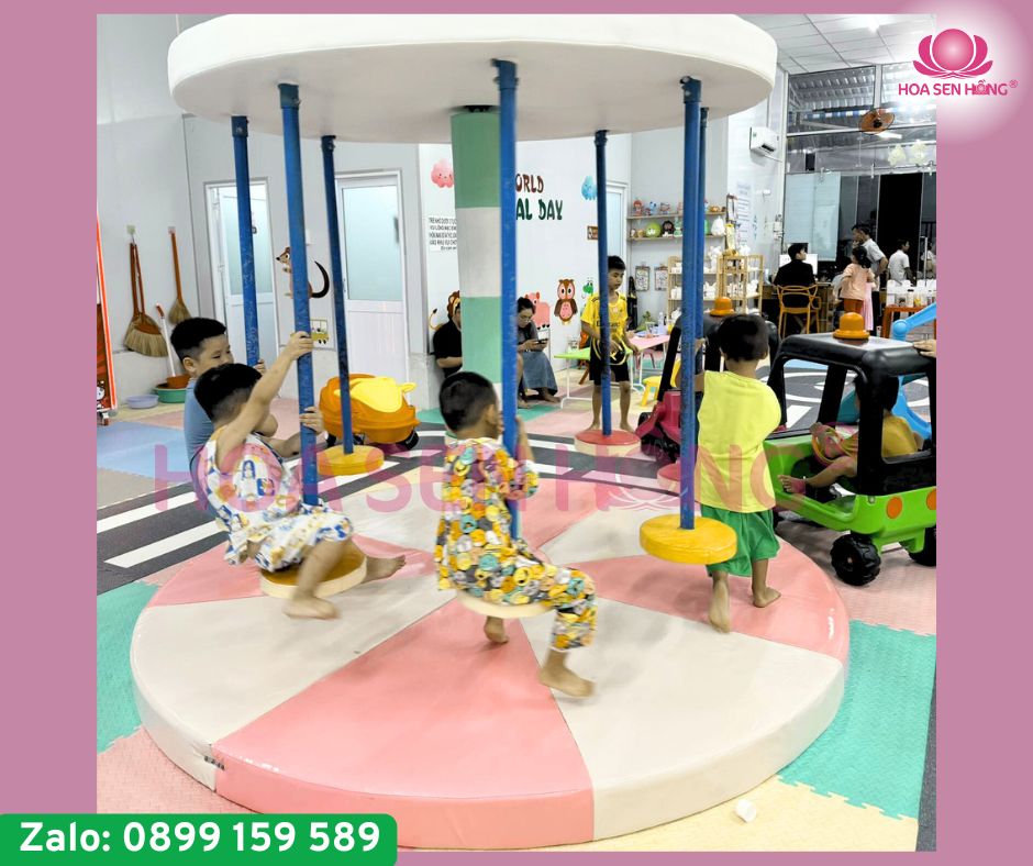 Đu quay trong nhà không chỉ mang lại niềm vui cho trẻ mà còn tăng giá trị cho khu vui chơi của bạn