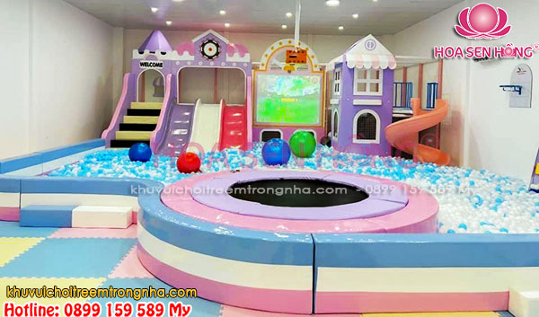 Sàn nhún cho khu vui chơi mang lại trải nghiệm vui nhộn, kích thích sự vận động và phát triển toàn diện cho trẻ em.