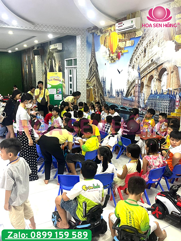 Khu vui chơi Khủng Long Nhí mang đến trải nghiệm vui chơi chất lượng cao, tận hưởng khoảng thời gian cuối tuần vui vẻ, tràn đầy năng lượng.