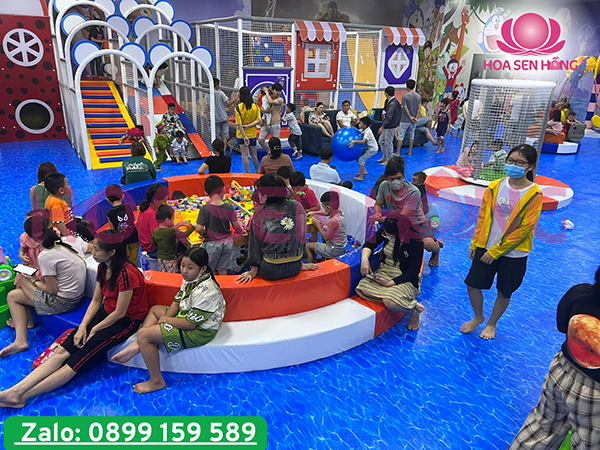 Khu vui chơi Khủng Long Nhí mang đến trải nghiệm vui chơi chất lượng cao, tận hưởng khoảng thời gian cuối tuần vui vẻ, tràn đầy năng lượng.