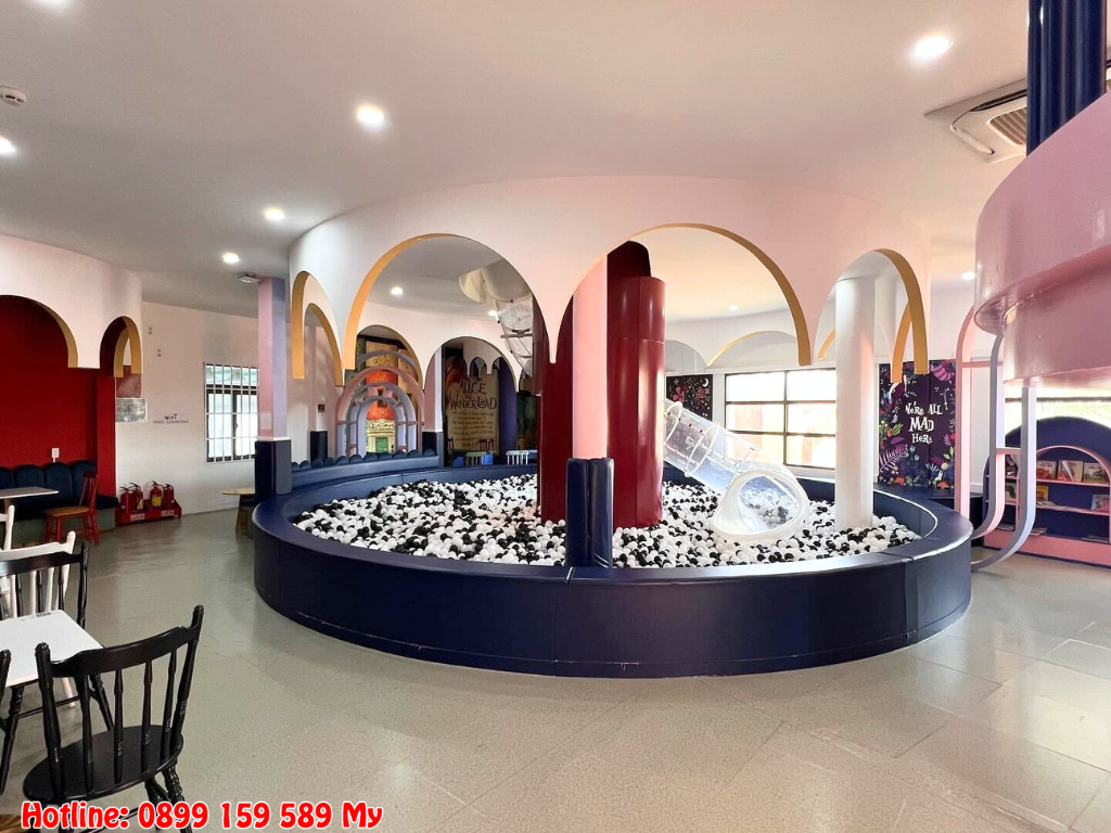 Petit Palais - Premium Kidsplay & Cafe