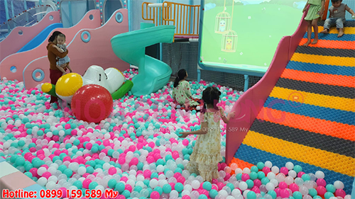 Mèo Chuột Premium Kids Cafe