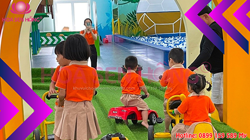 Khu Vui Chơi Giải Trí Hoàng Hùng